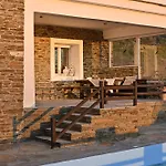 Εξοχικό σπίτι The Nest Kalivari (Andros)