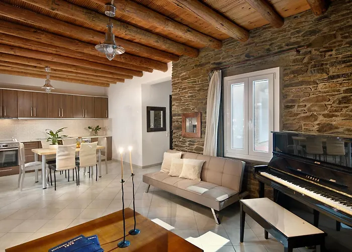 The Nest Kalivari (Andros)