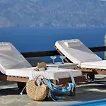 The Nest Kalivari (Andros)