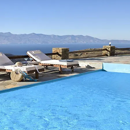 カントリーハウス The Nest Kalivari (Andros)